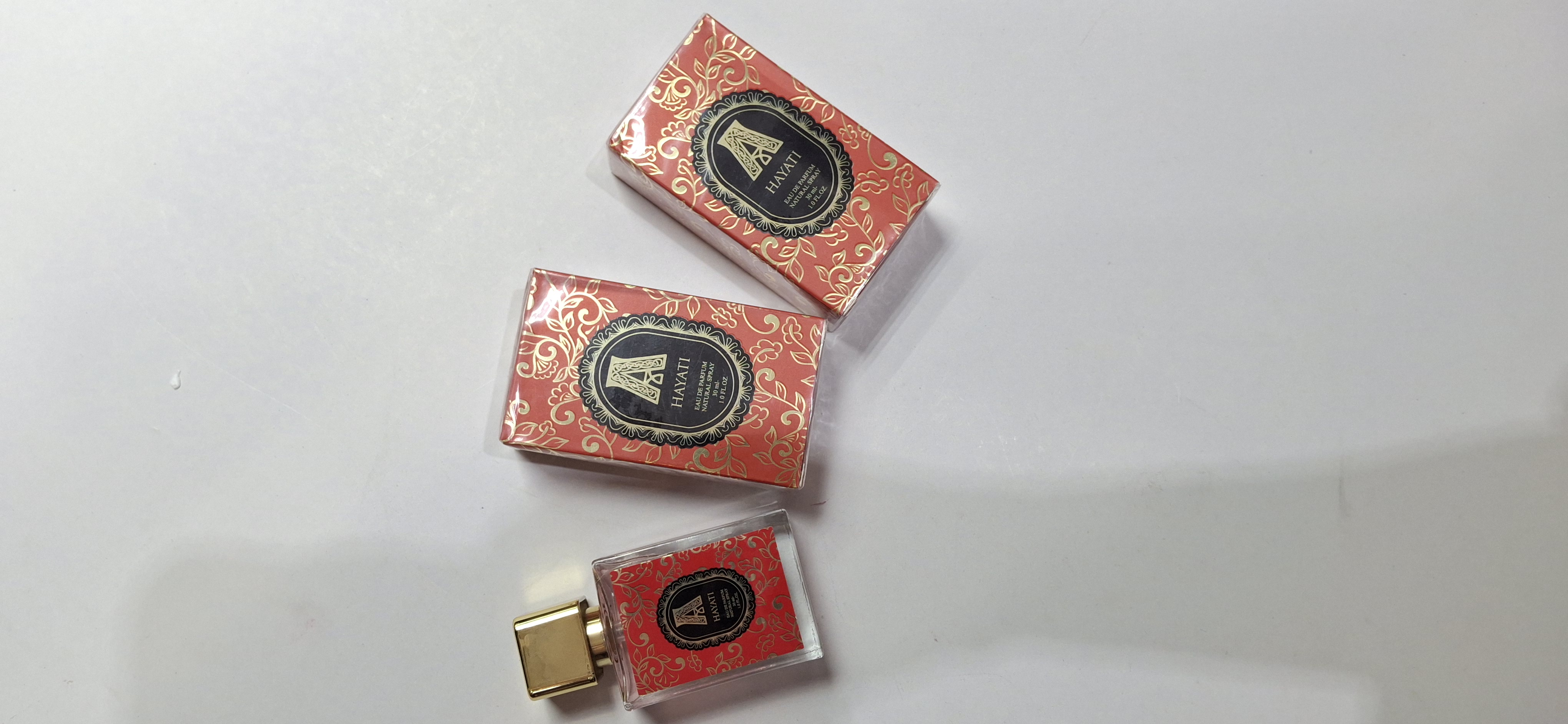 عطرمینیاتوری حیاتی  برند اماراتی احیه خنک شیرین