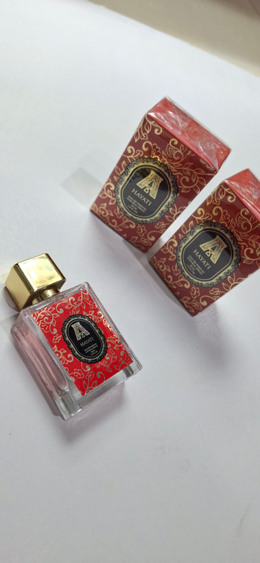 عطرمینیاتوری حیاتی برند اماراتی احیه خنک شیرین